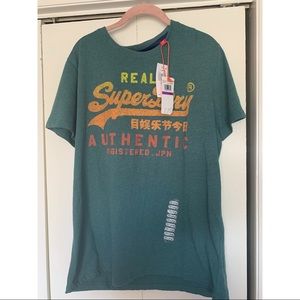 Never worn Mens Super Dry Shirt. Great Fall Color